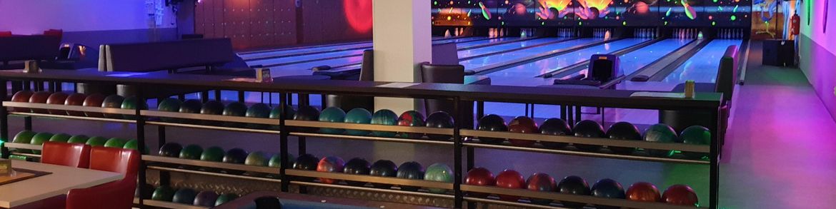 BowlingTreff - Bowlingbahnen im Disco Beleuchtung